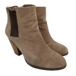 Vince Camuto Hessa Suede Stacked Heel Chelsea Boots Booties Taupe Tan Size 8.5
